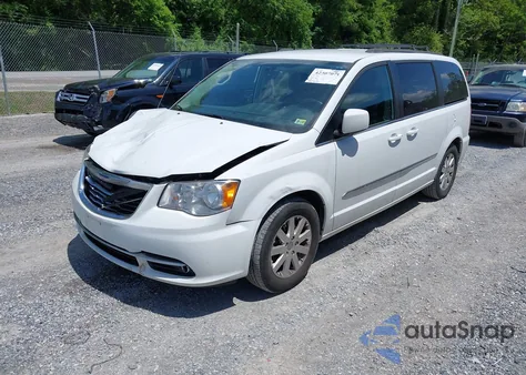 2016 Chrysler Town & Country Touring z USA, uszkodzony, nr VIN 2C4RC1BG6GR229748
